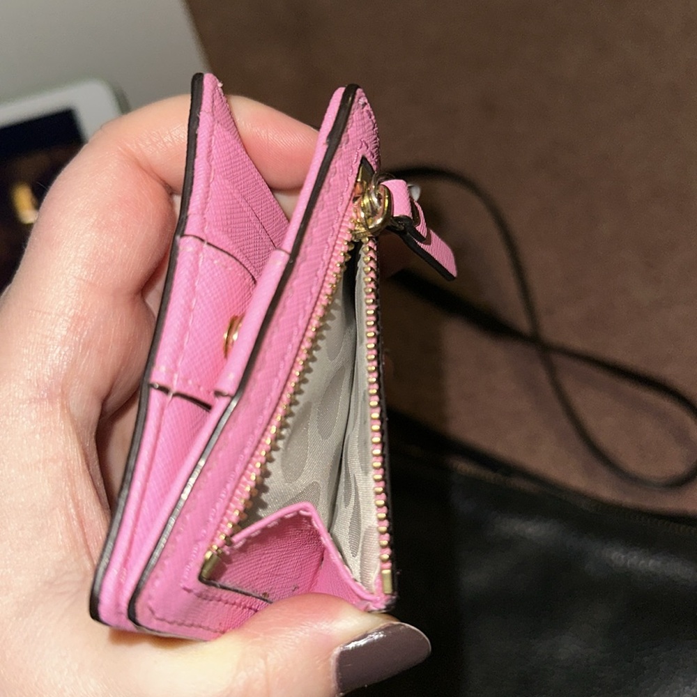 Kate Spade Wallet - Picture 5 of 10